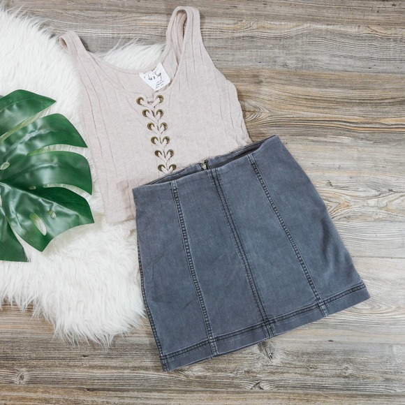 Free People Dresses & Skirts - Free People grey mini skirt